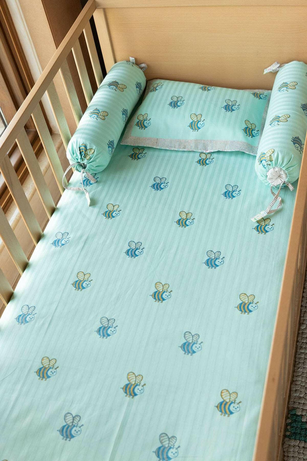 Honey Bee Cot Set