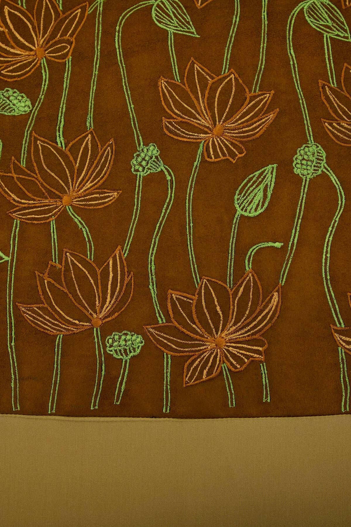 Carmine & Caramel Lotus Premium Bedcover