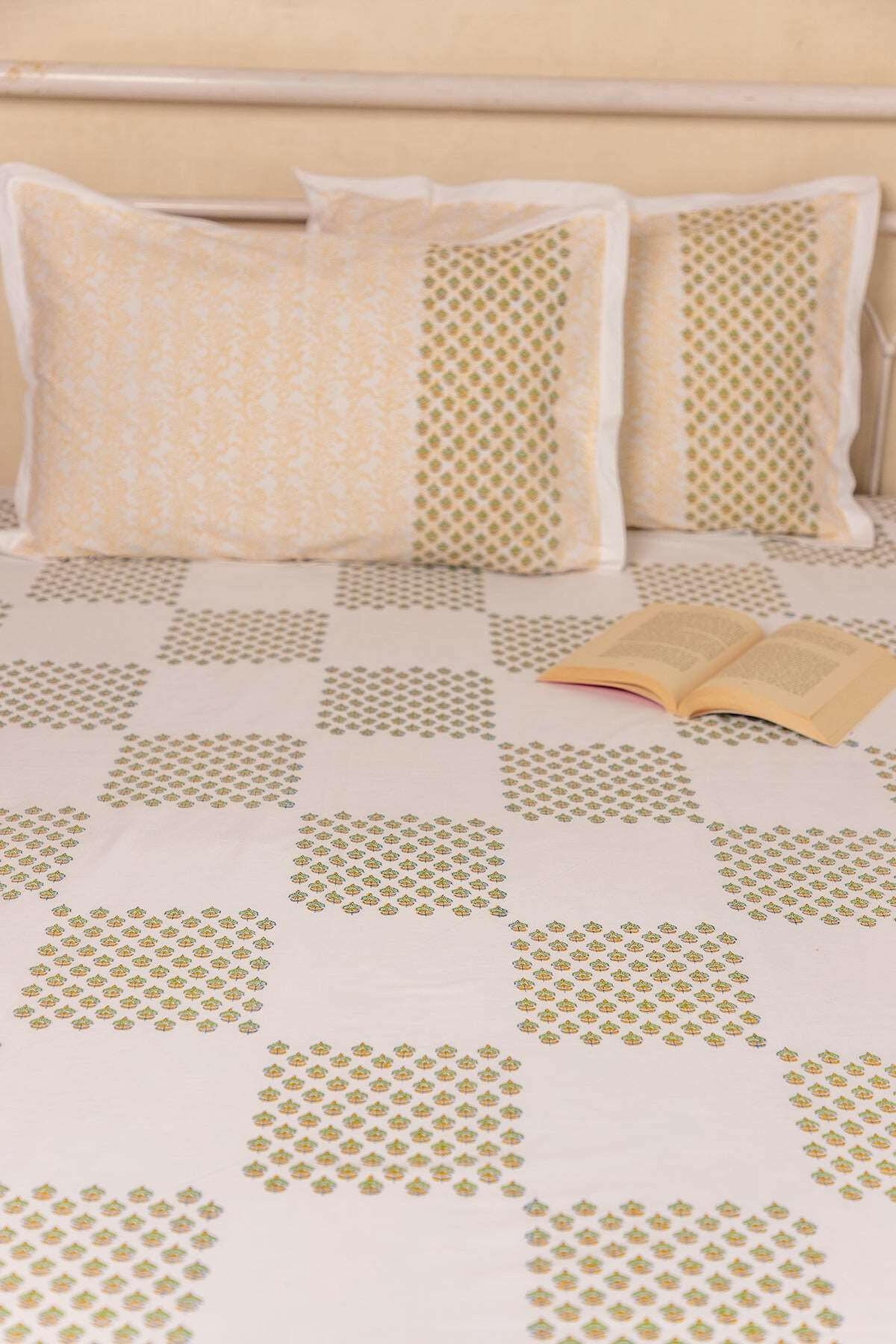 Golden Lime Magnolia Bedsheet