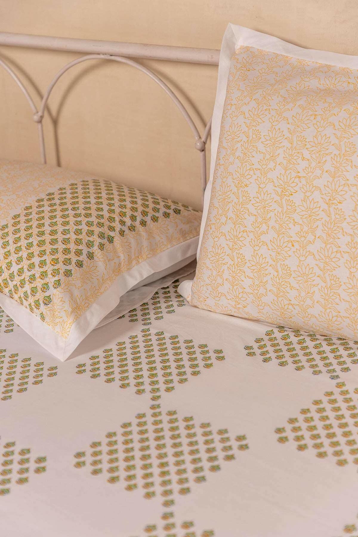 Golden Lime Magnolia Bedsheet