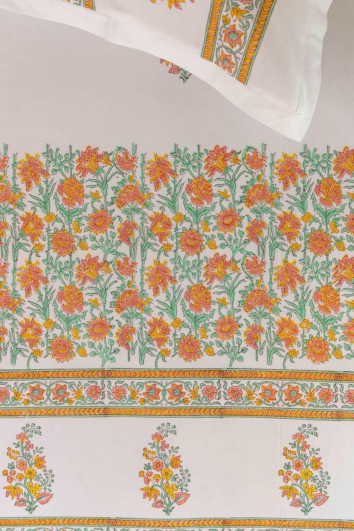Iced Mango Summer Bouquet Bedsheet