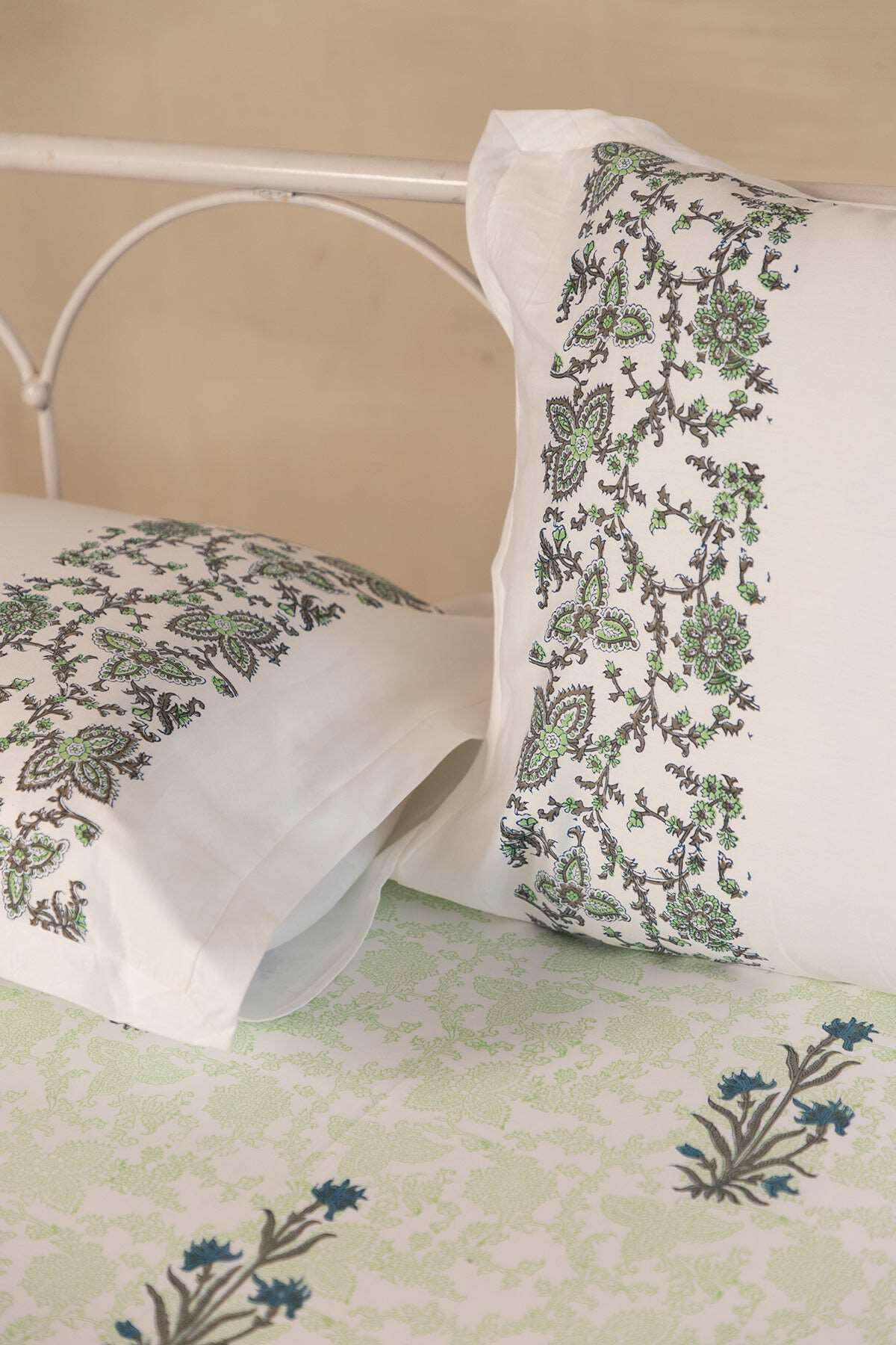 Jade & Space Blue Lily Bedsheet