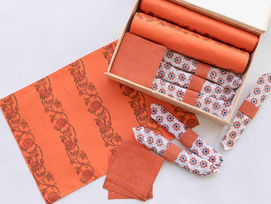Autumn Maple Table Set