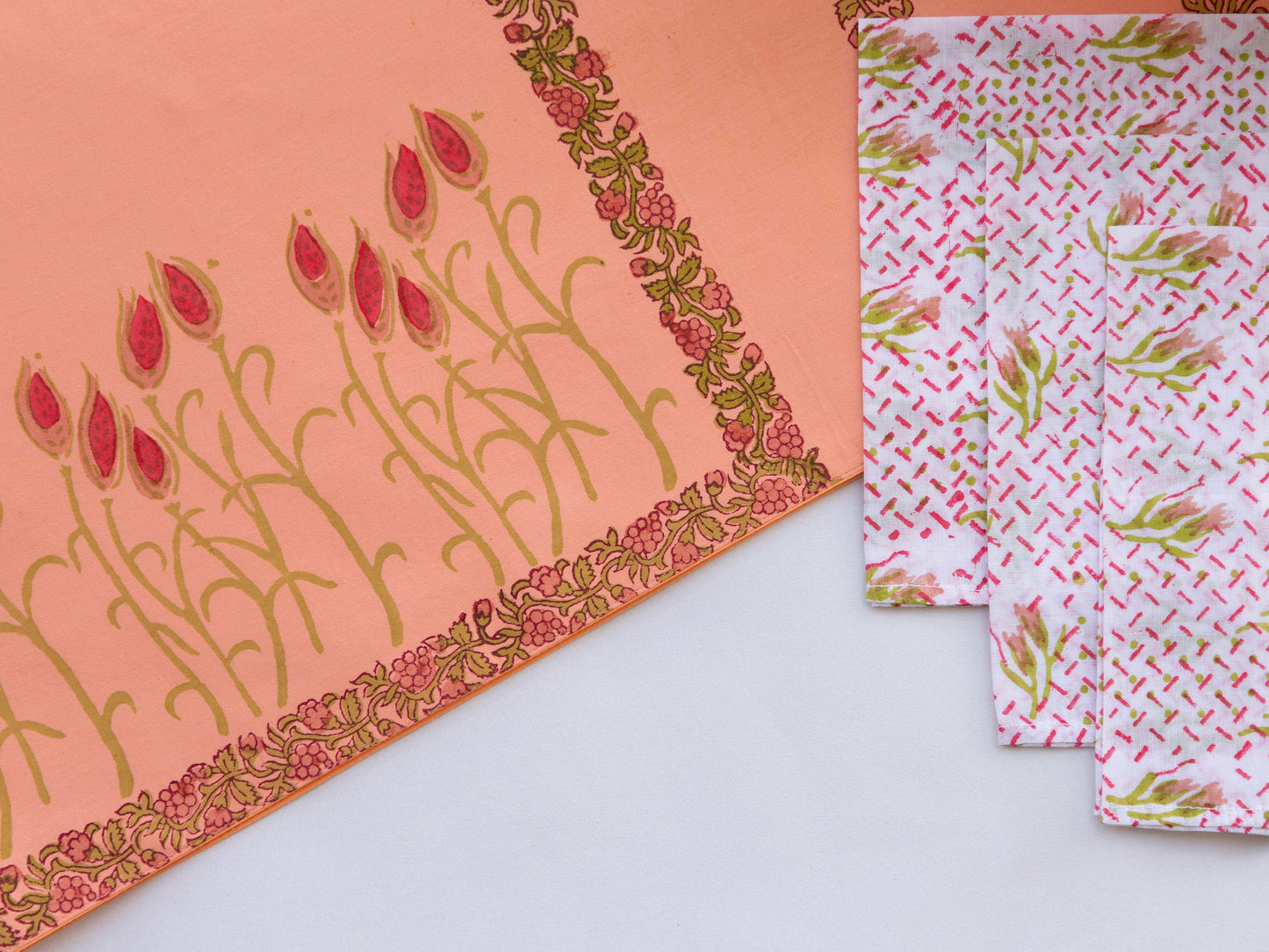 Blooming Paradise Table Set
