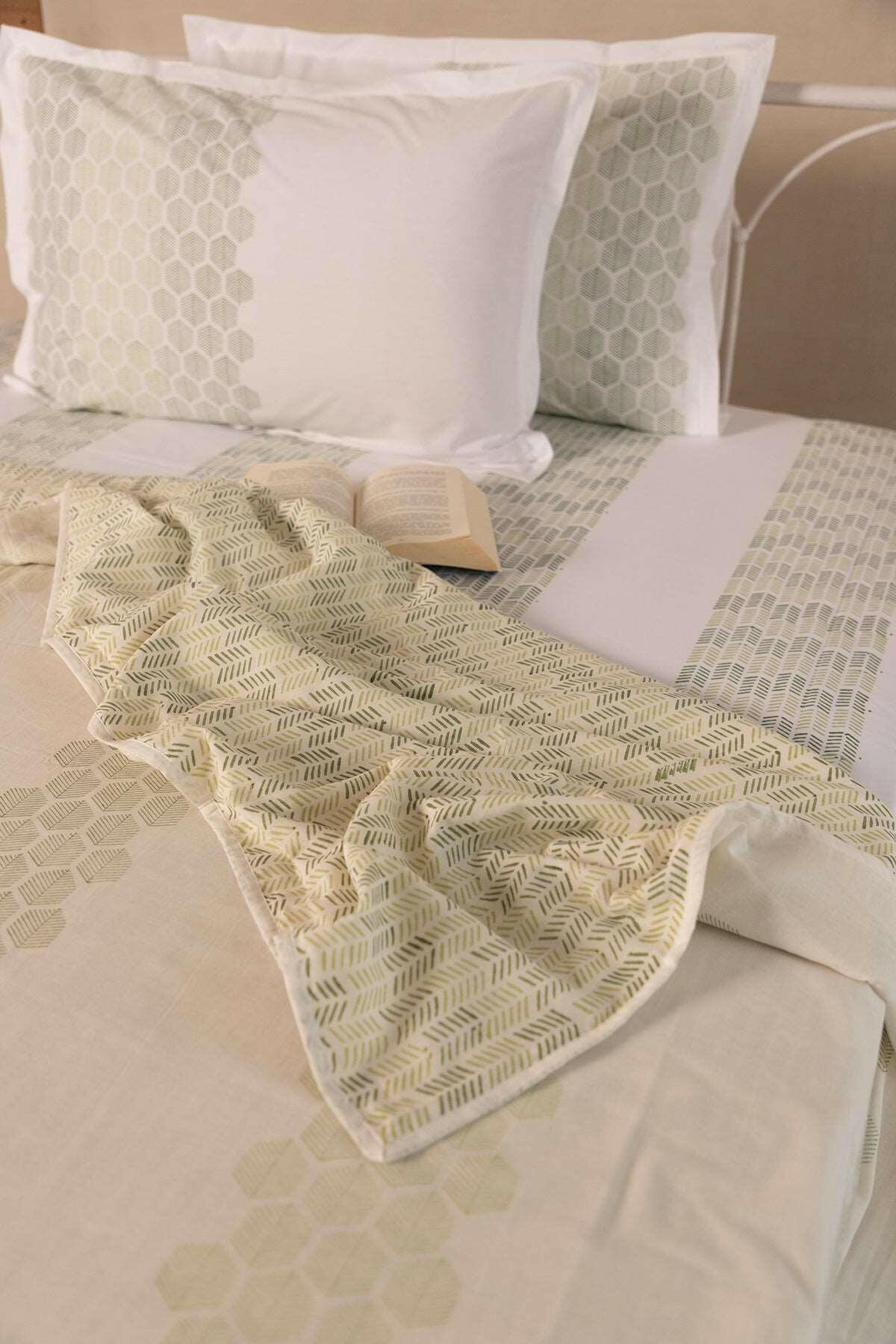 Green Ash Monochrome Cotton Dohar