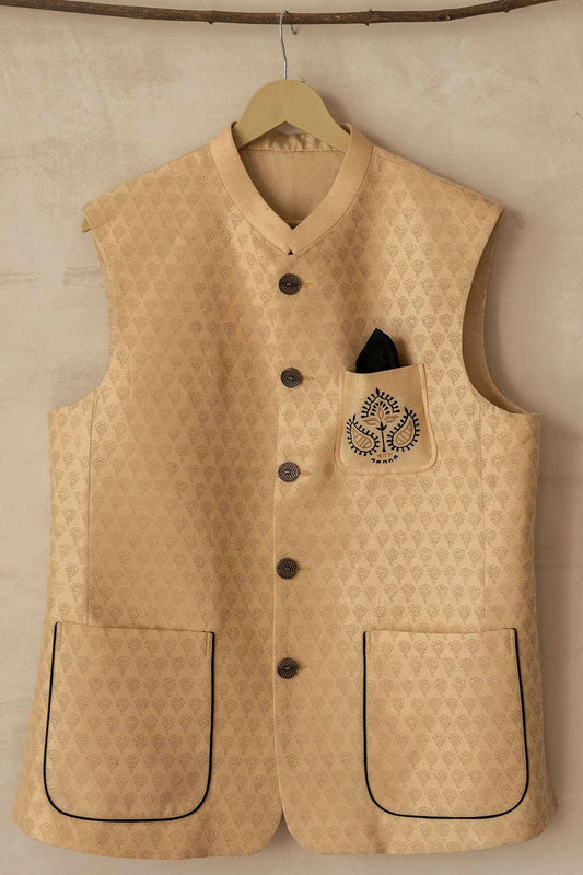 Cream & Black Men's Bundi