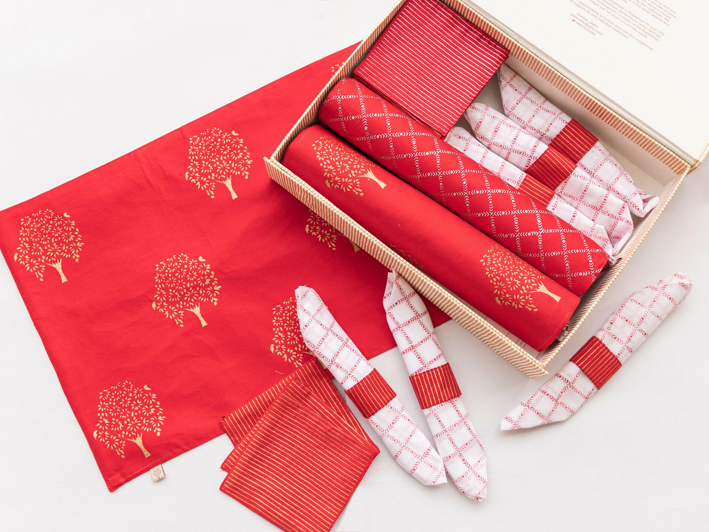 Red Tree Of Life Table Set