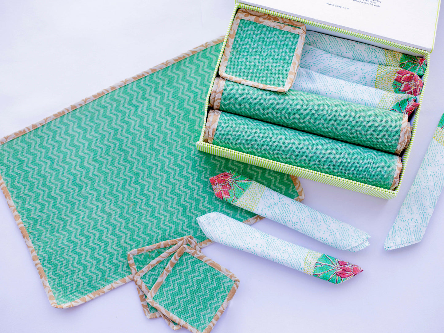 Green Water Jute Table Mats