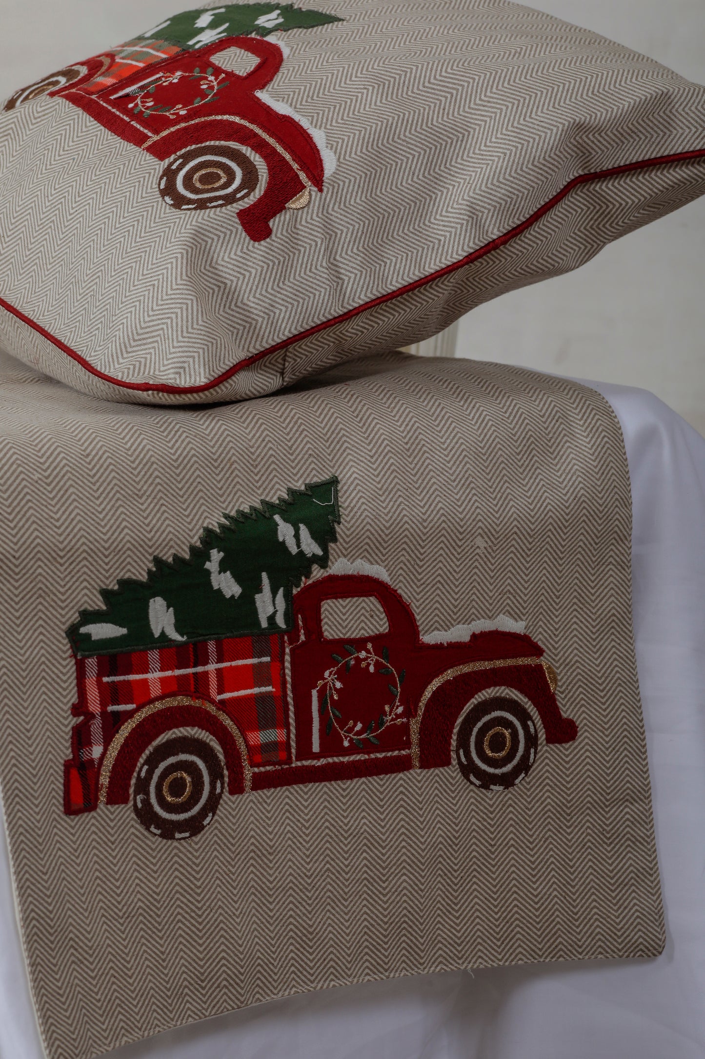 Maize & Mandarin Car Embroidered Cushion Runner Set