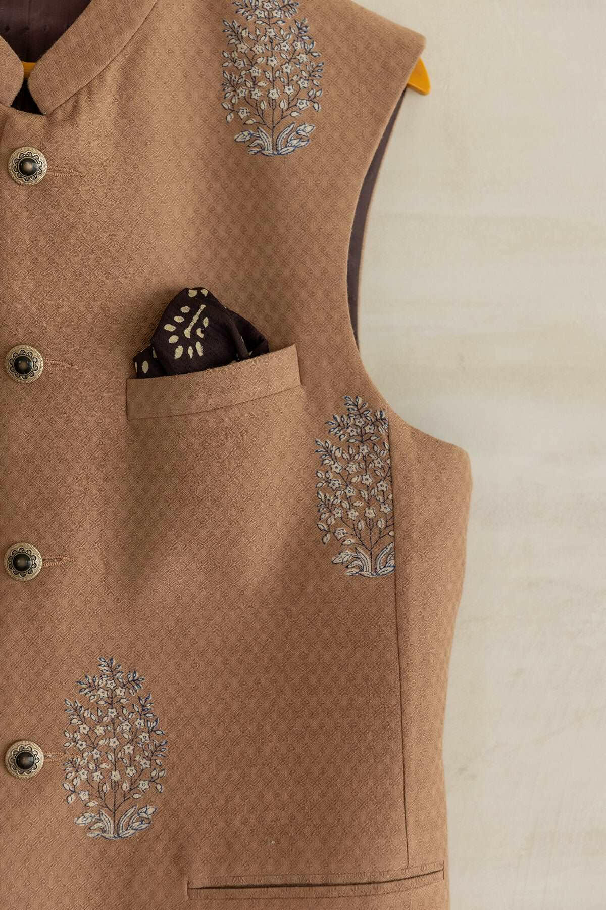 Barley Brown Men's Bundi