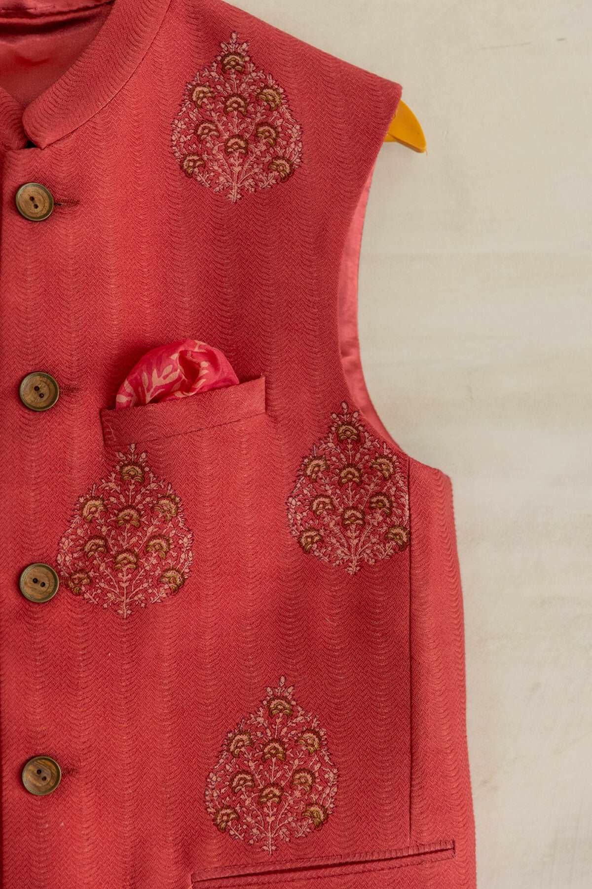 Alizarin Red Men's Bundi