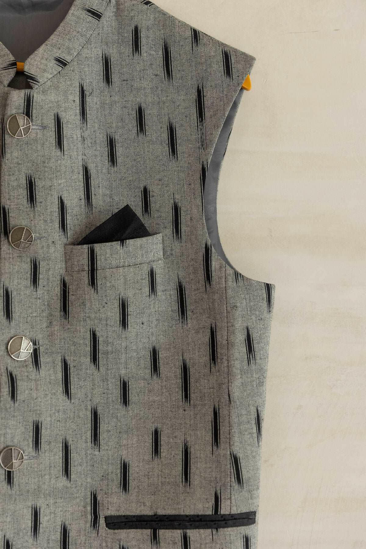 Black & Grey Men's Bundi