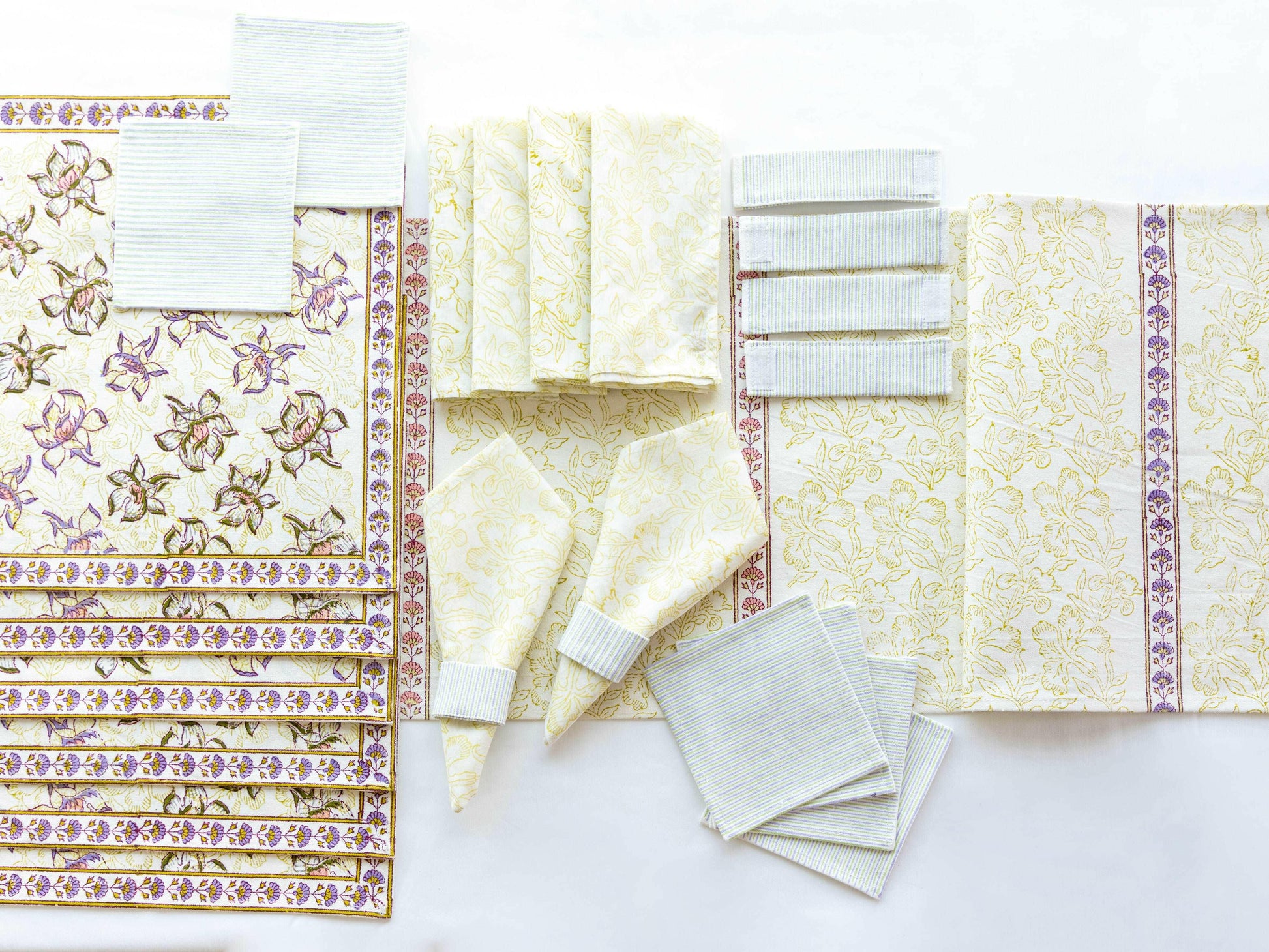 Floral Lily Table Set