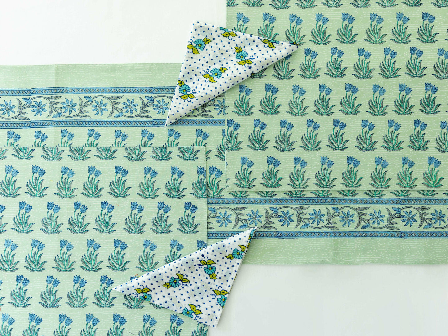 Green Garden Table Set