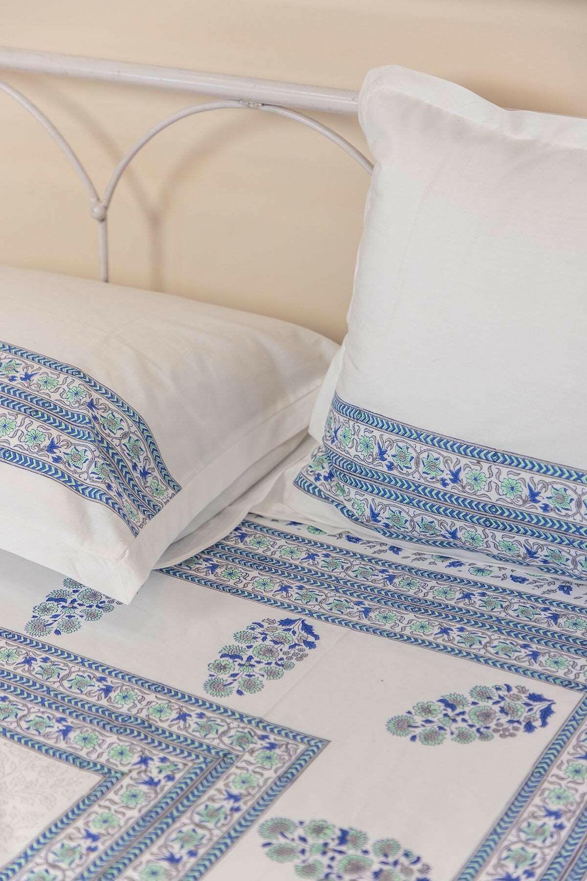 Carolina Blue Jasmine Bedsheet