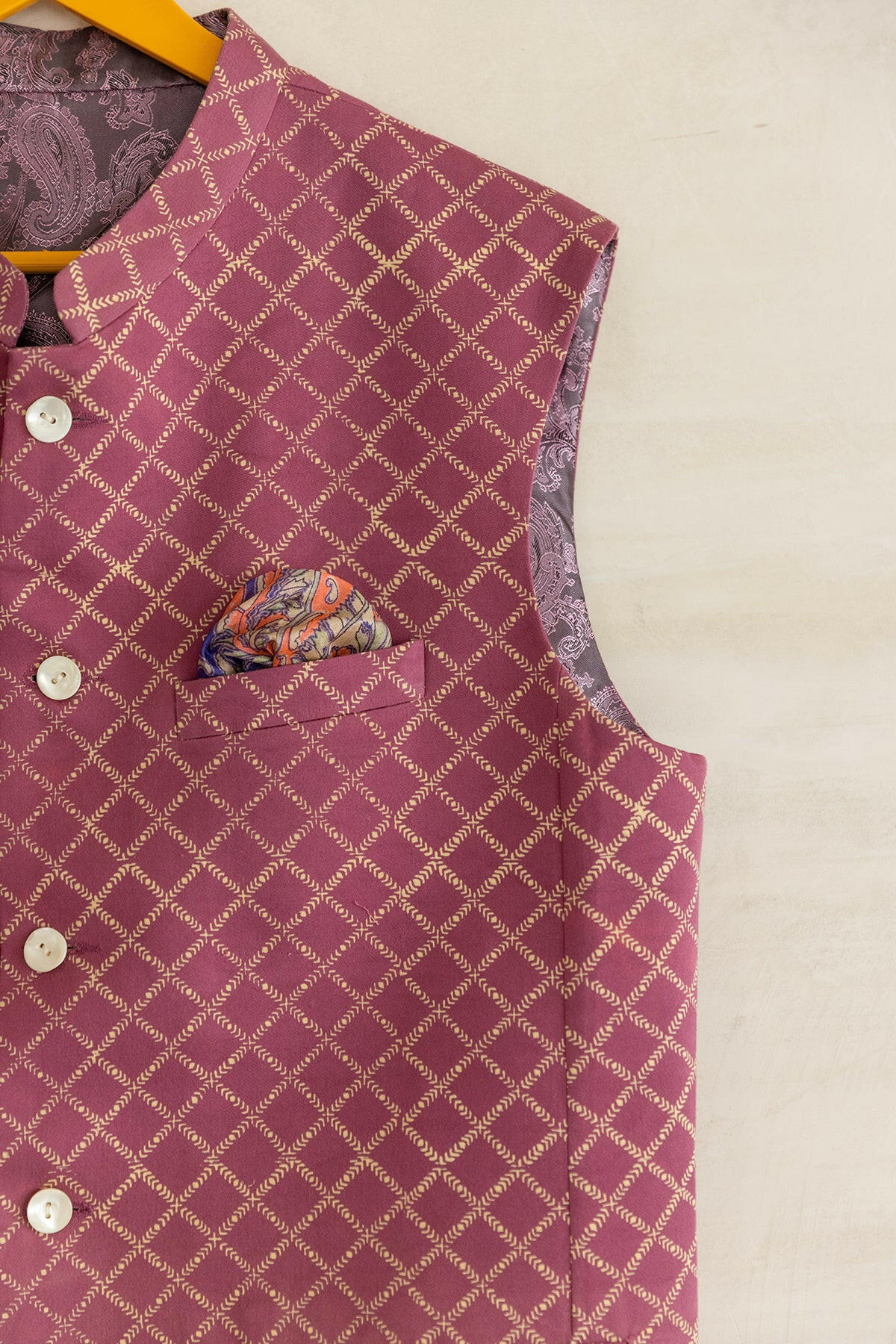 Linear Pink Men's Bundi
