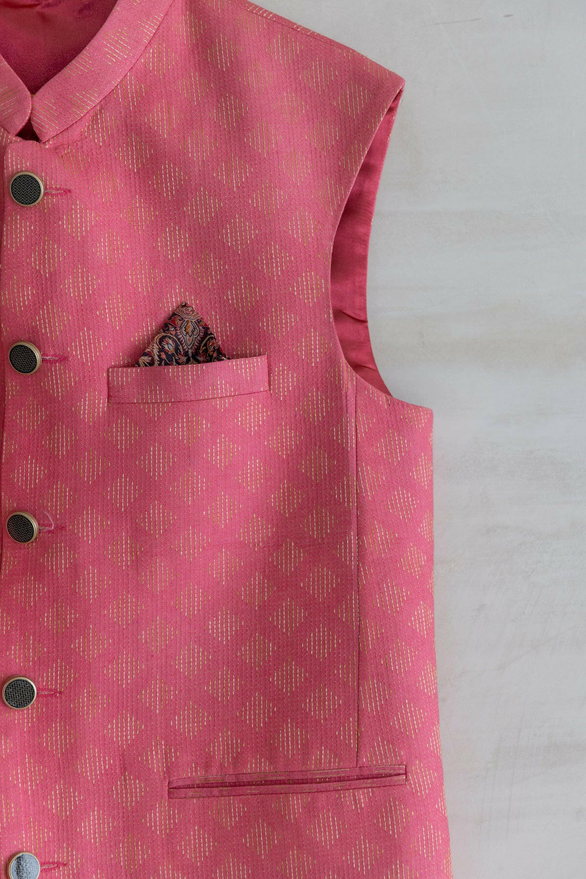 Living Coral Men's Bundi