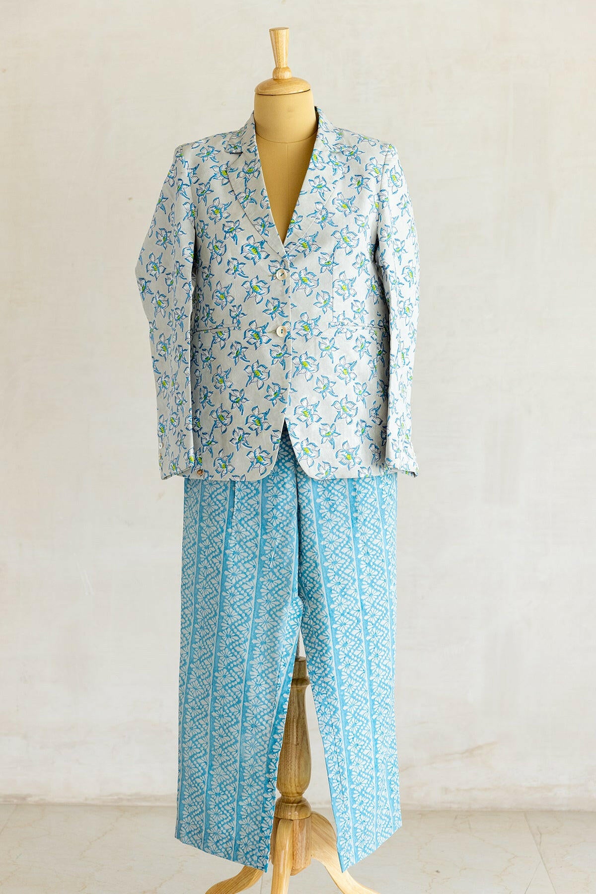 Skylight Blazer Set