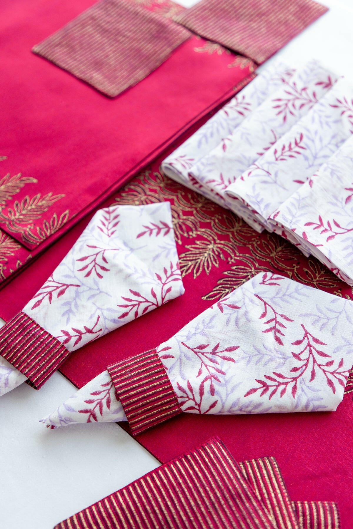 Wintery Magic Table Set