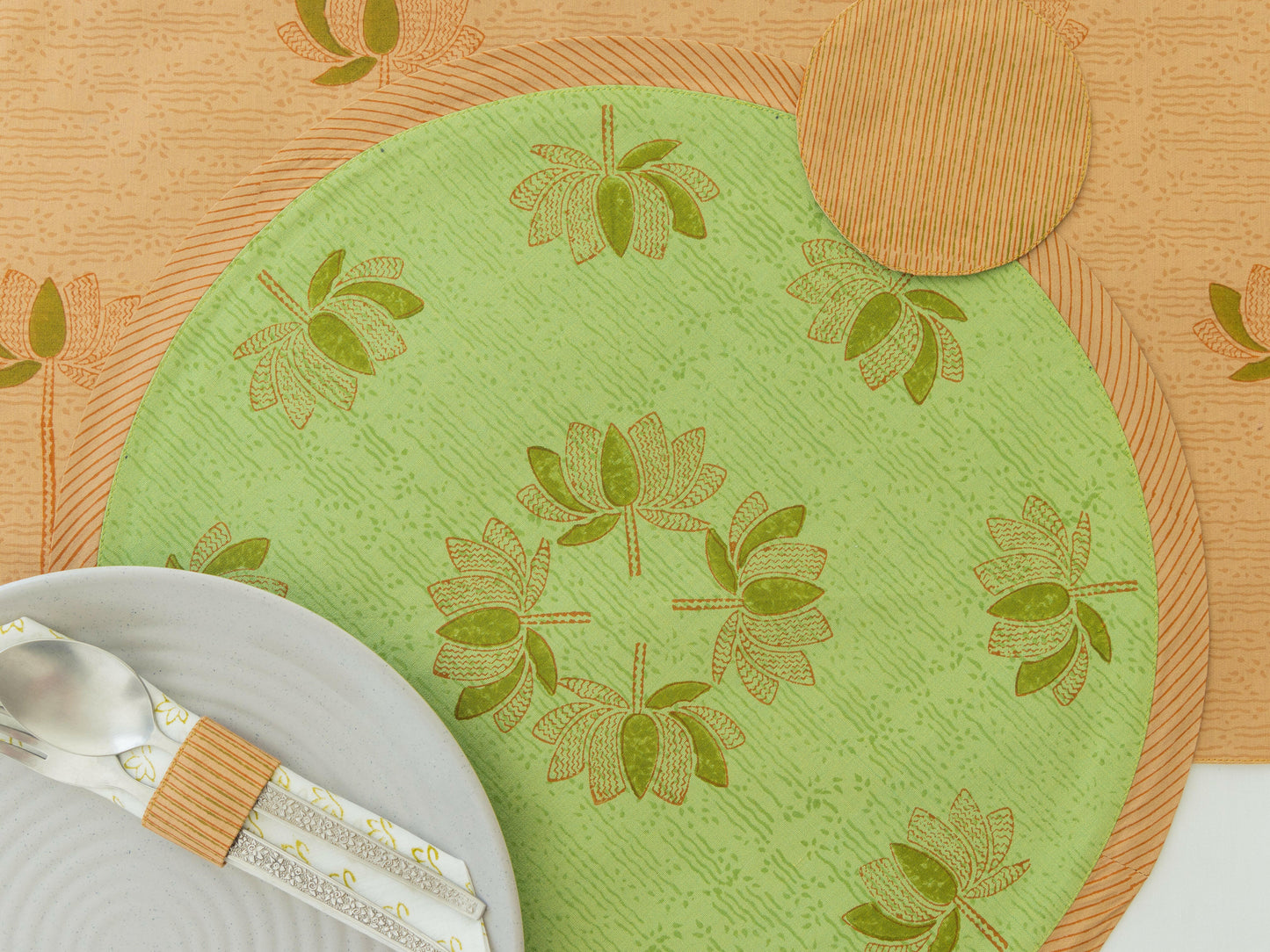 Round Green & Golden Lotus Table Set