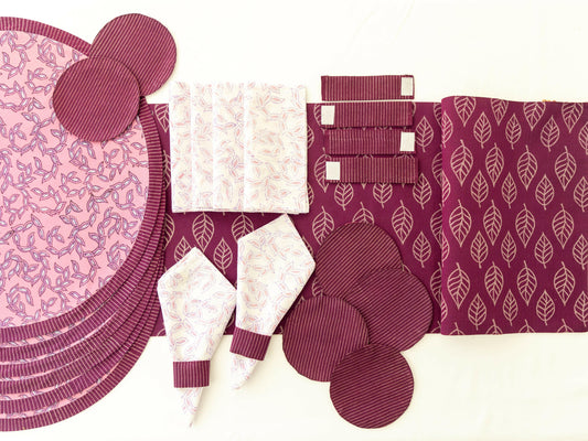 Round Viva Magenta Table Set