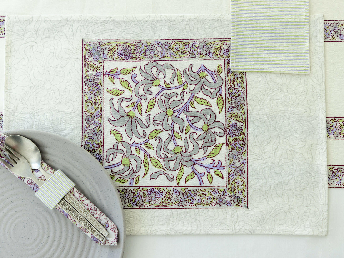 Radiant Orchid Table Set