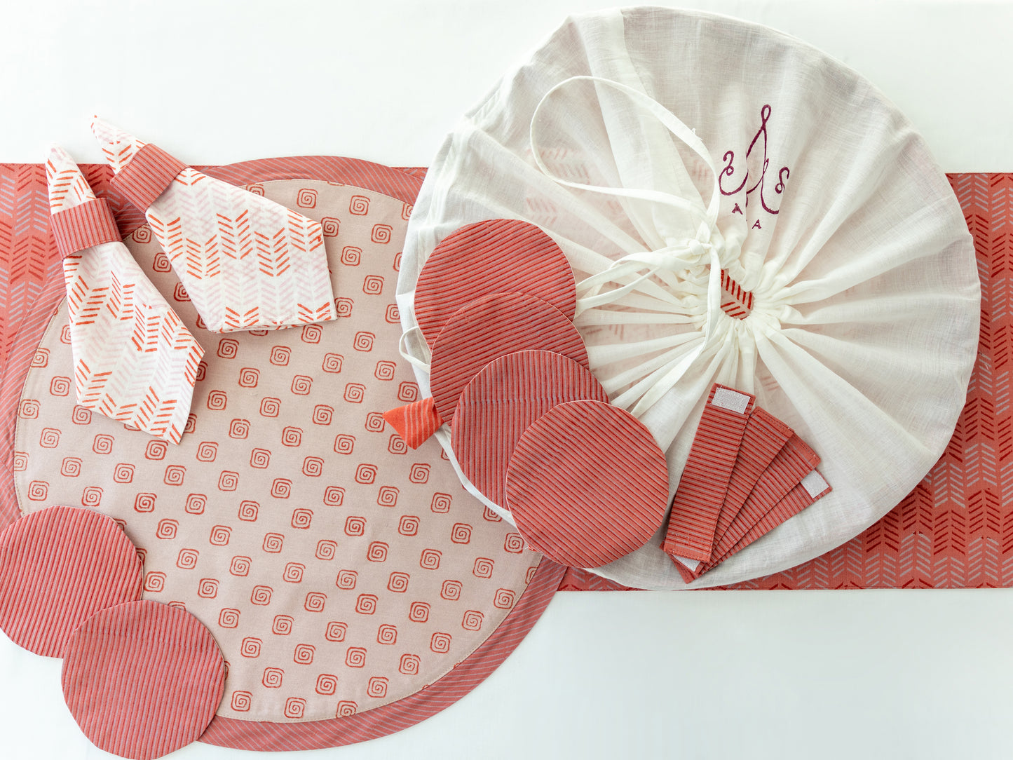 Round Peach Table Set