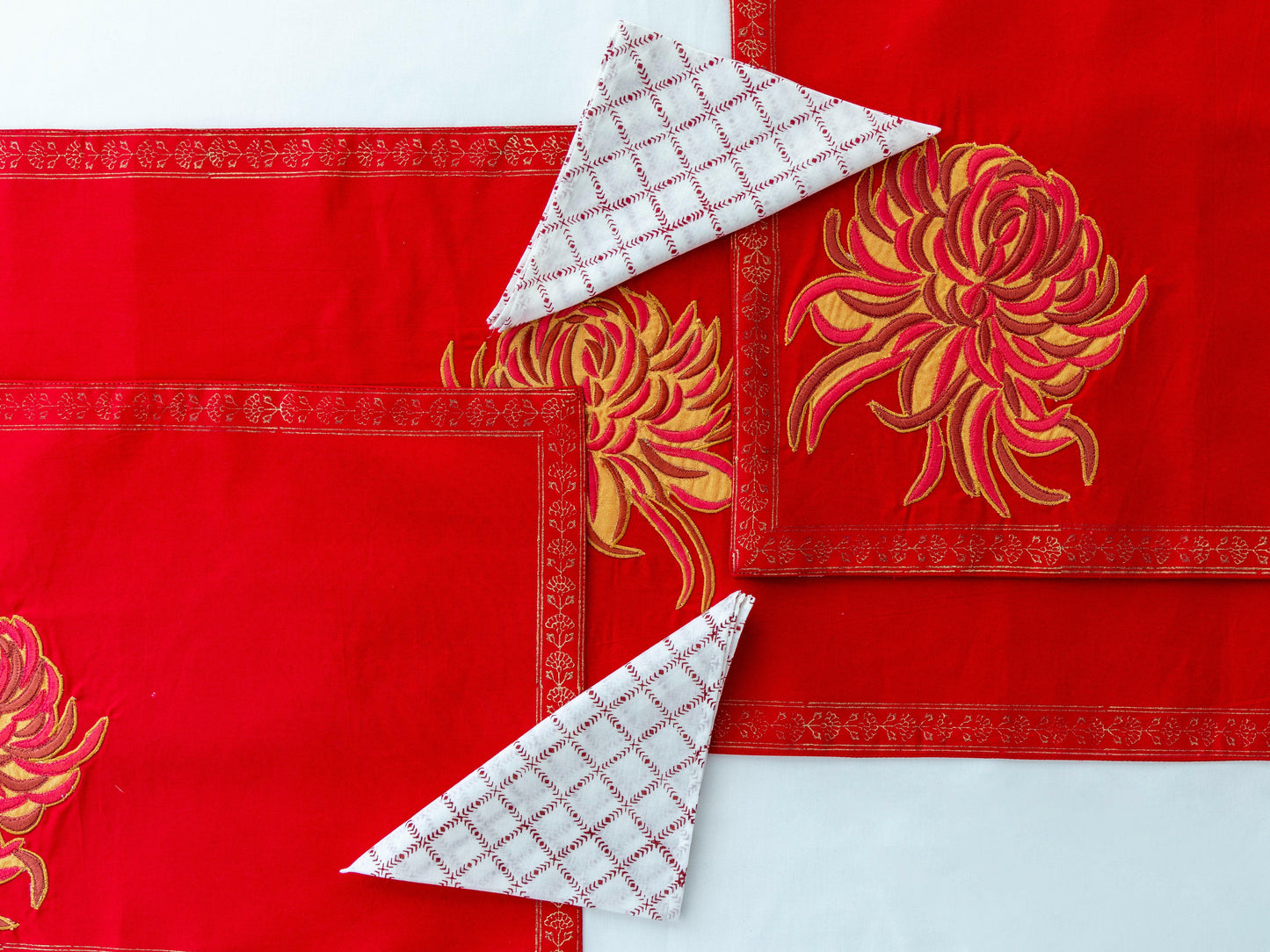 Red Floral Patch Table Set