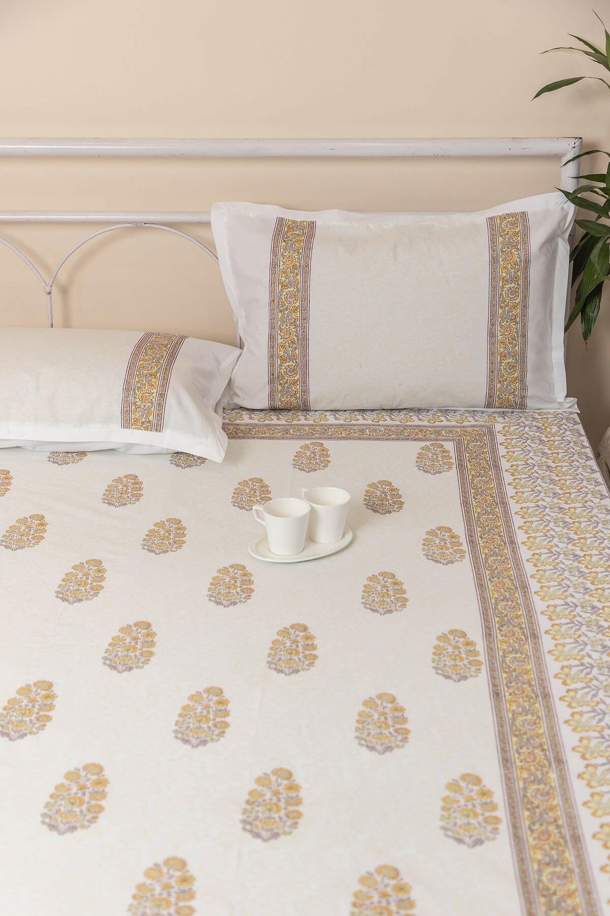 Spring Street Petunia Bedsheet