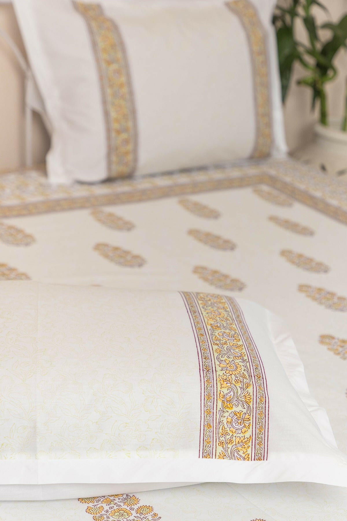Spring Street Petunia Bedsheet