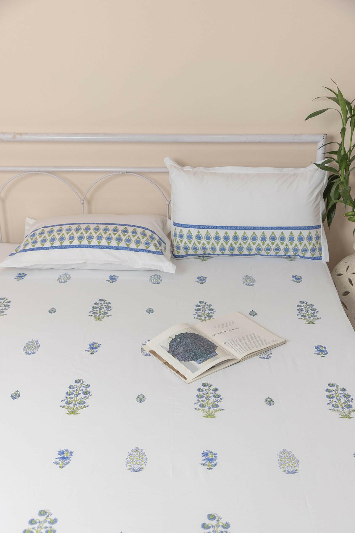 Summer Song Bedsheet