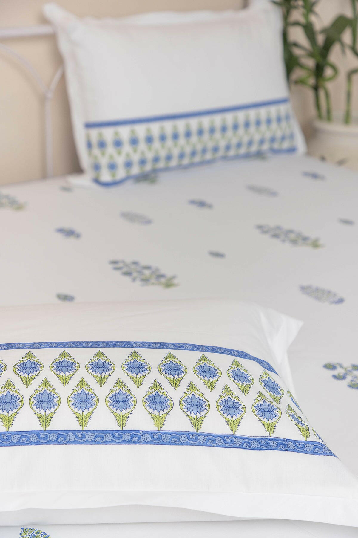 Summer Song Bedsheet