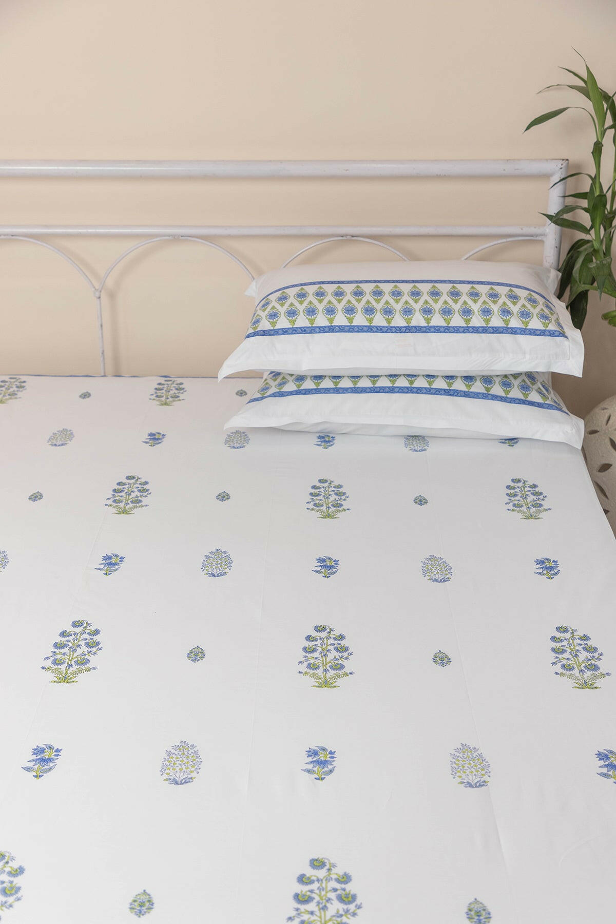 Summer Song Bedsheet
