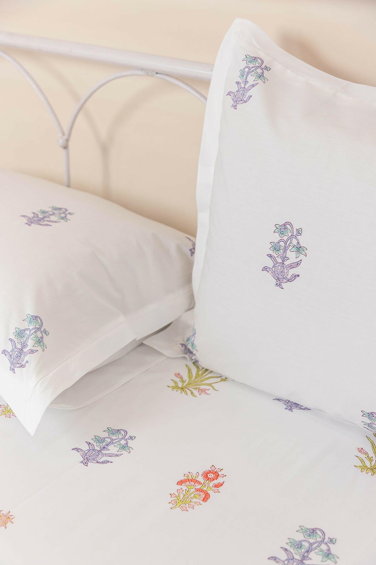 Garden Glory Bedsheet