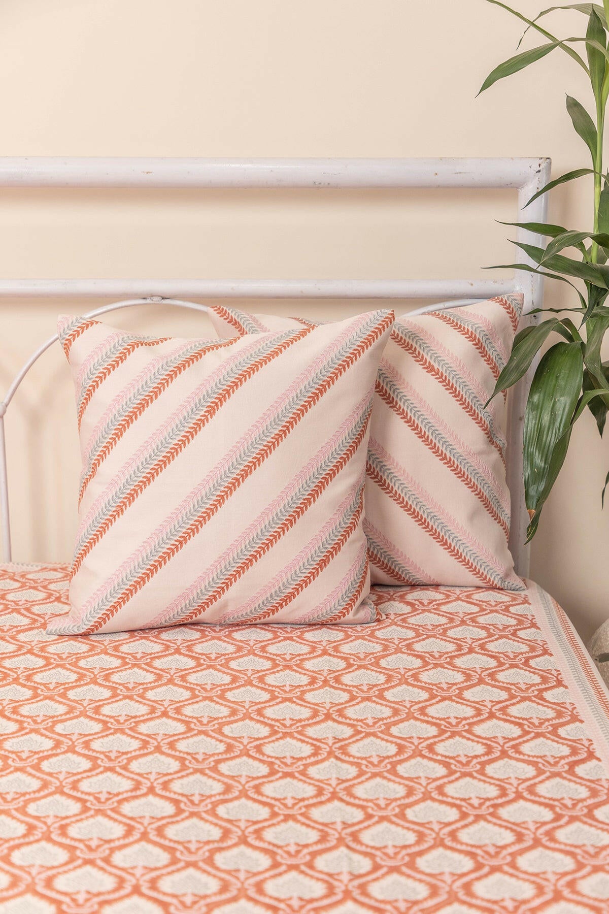 Spanish Carmine Cotton Bedcover