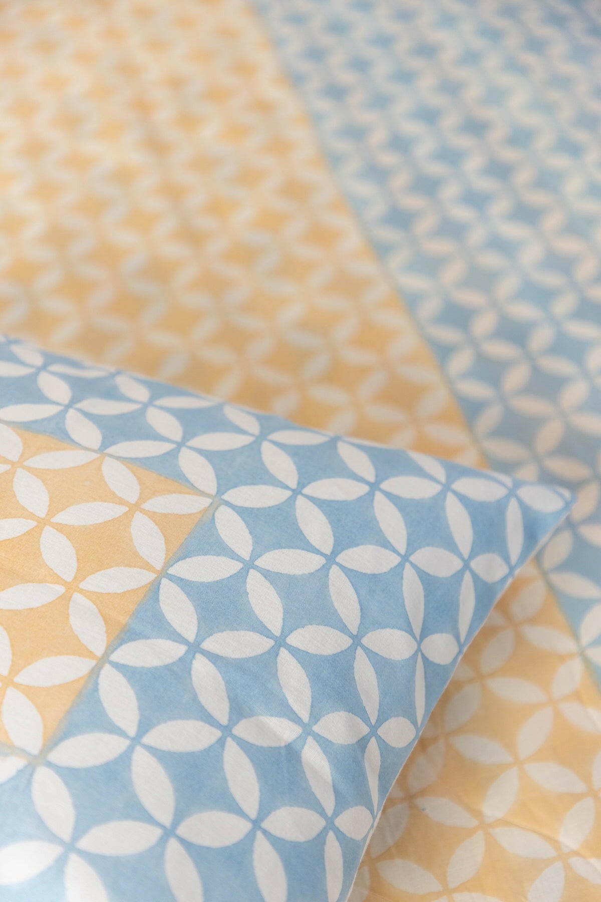 Dewy Florets Quilted Bedcover