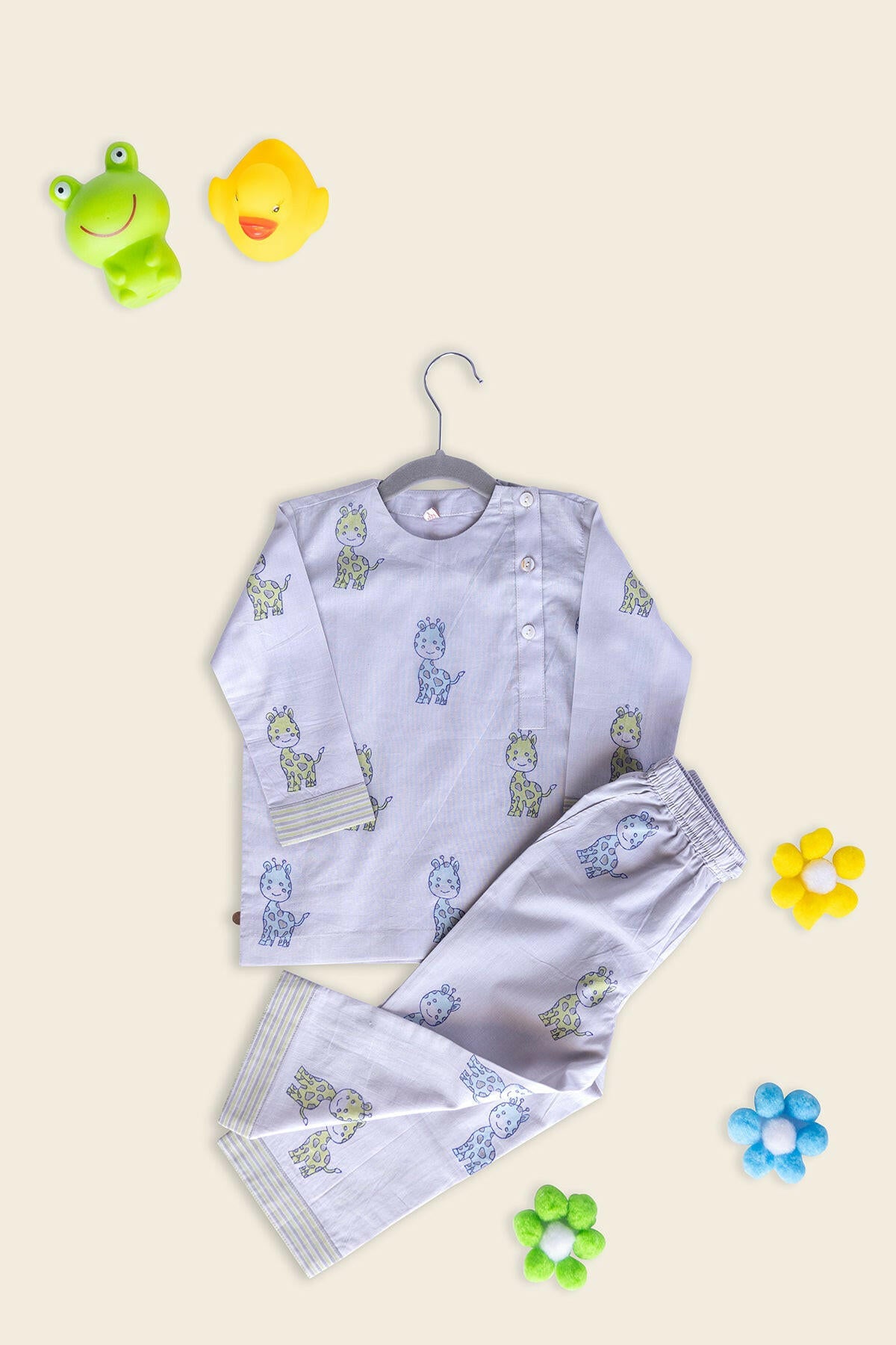 Gravel Grey Giraffe Kids Night Suit