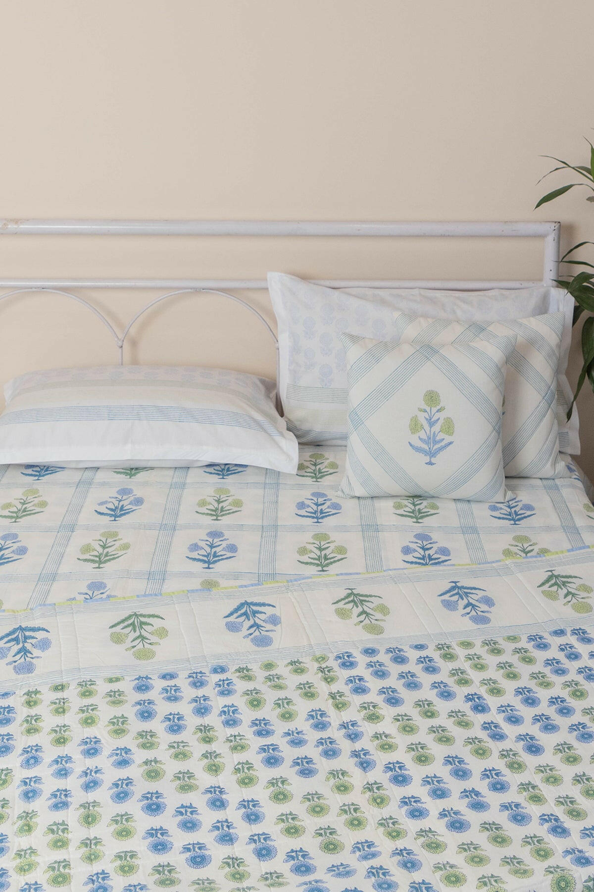 Tropical Bean Quilted Bedcover
