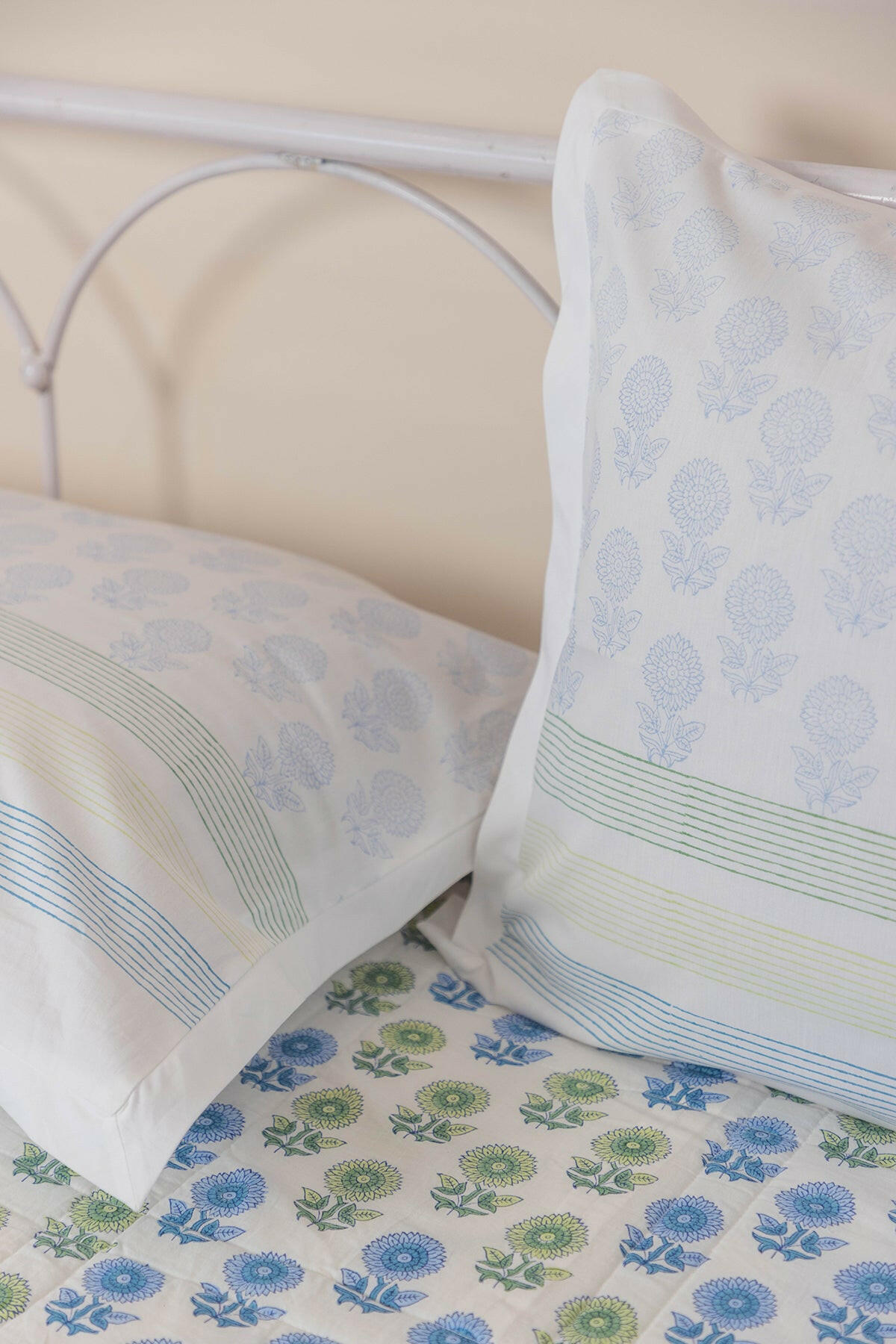 Tropical Bean Quilted Bedcover