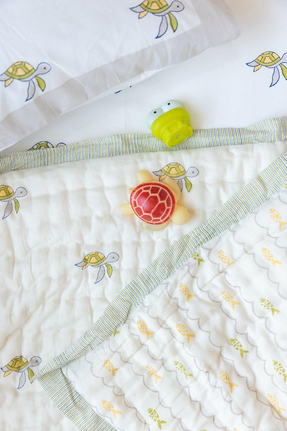 Tiny Turtle Baby Quilt
