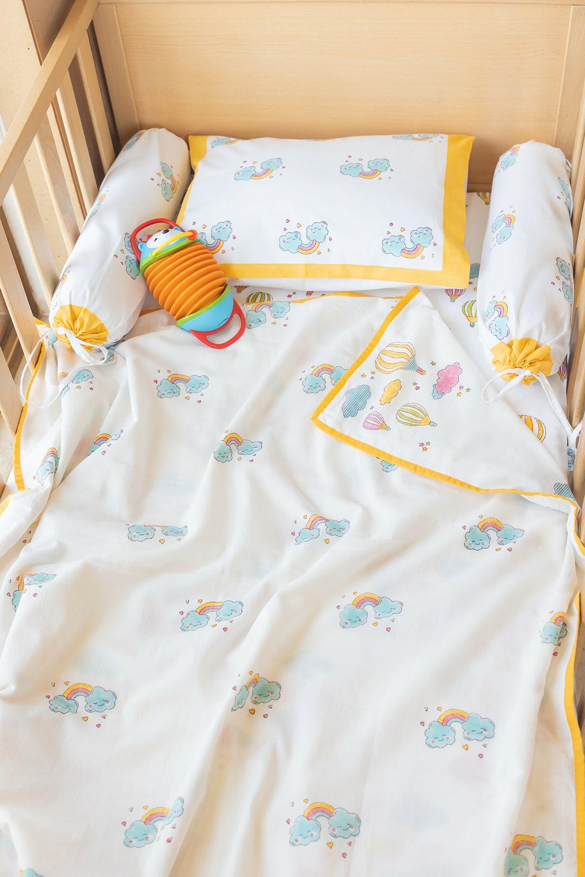 Yellow Hot Air Balloon Baby Dohar