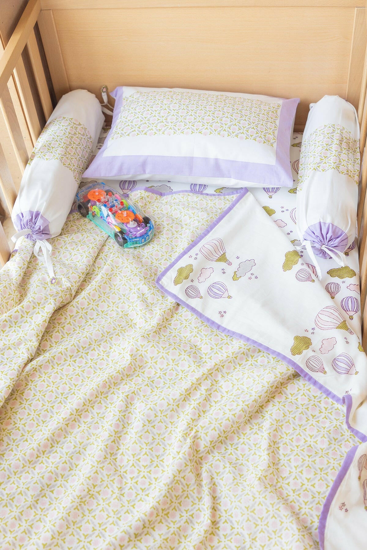Lilac Hot Air Balloon Baby Dohar
