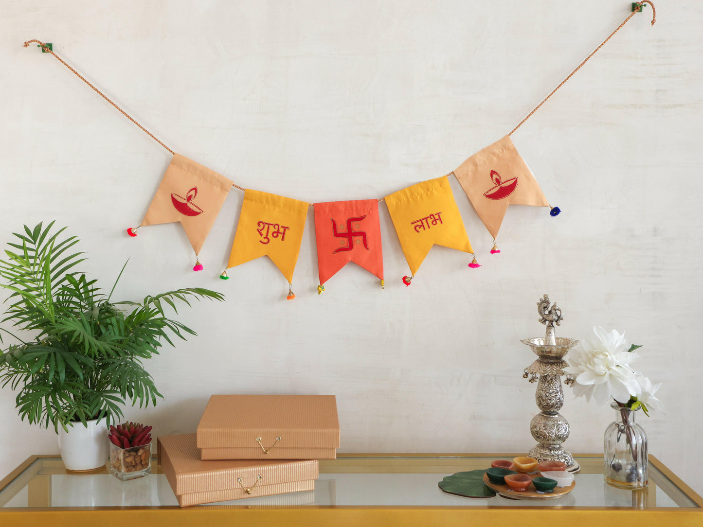Shubh Labh Bunting Set