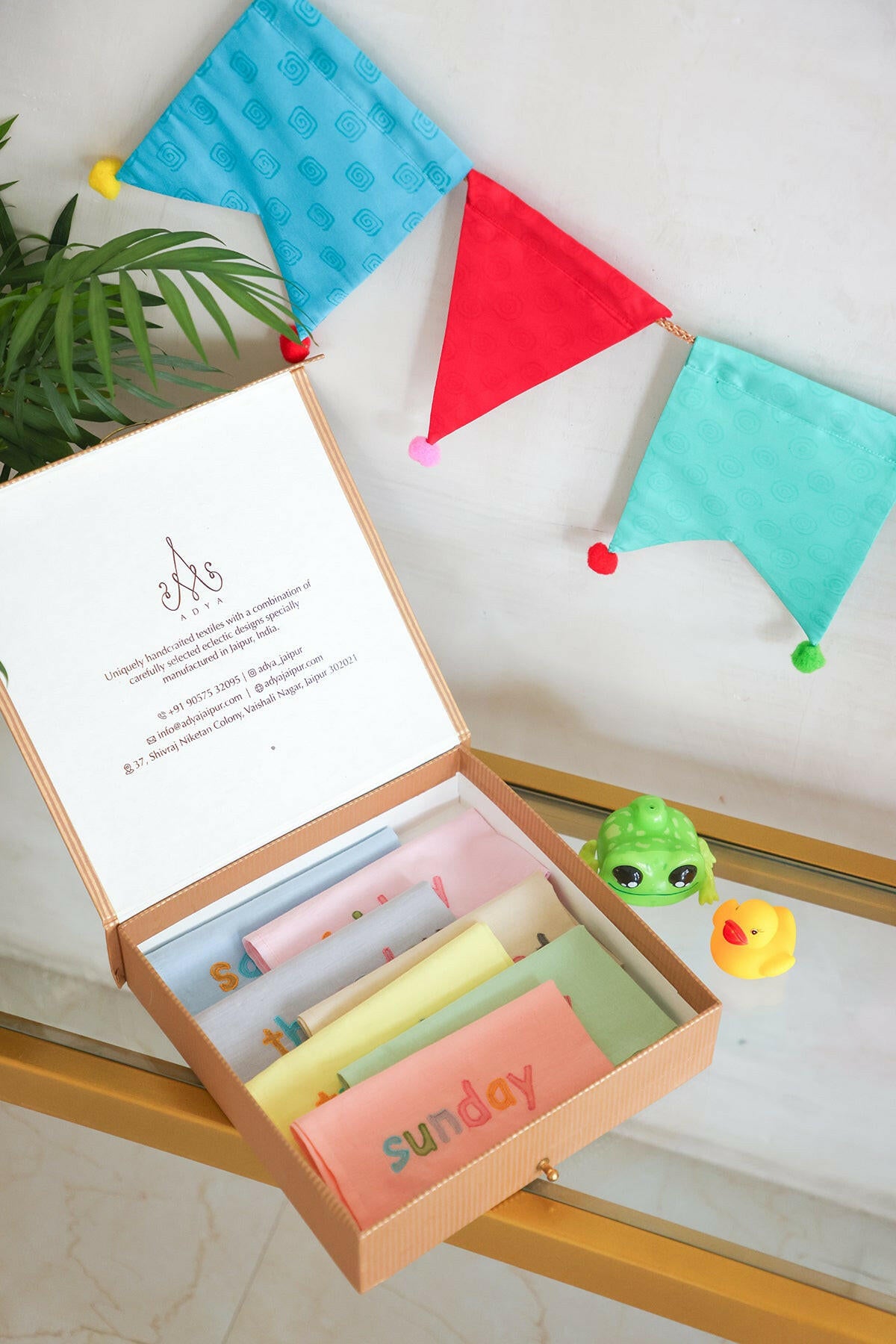 Weekday Napkin and Bunting Set