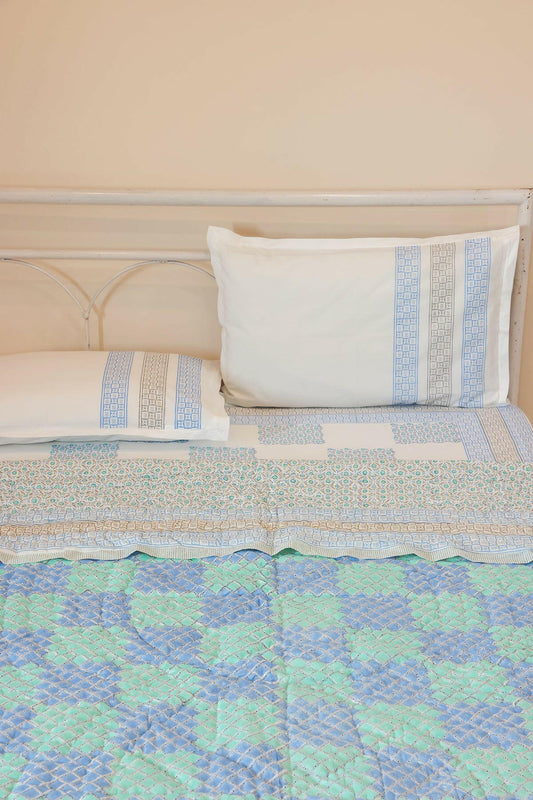 Spun Sugar Diamond Cotton Quilt