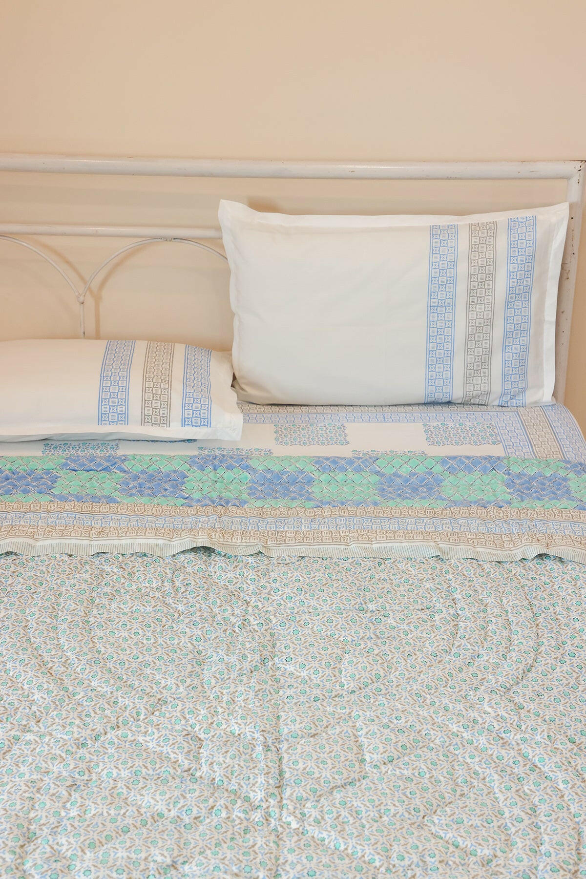 Spun Sugar Diamond Cotton Quilt