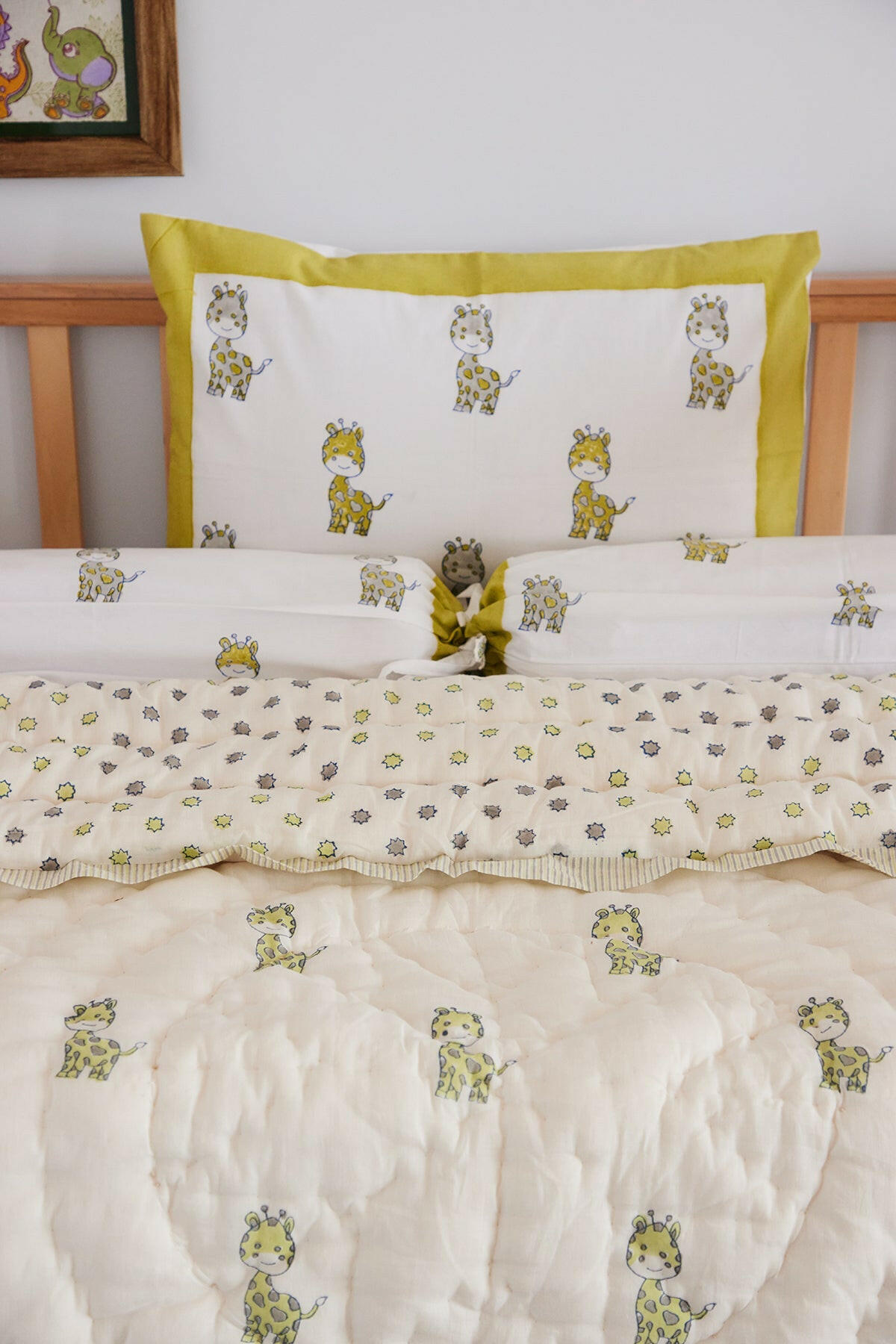 World of Giraffe Baby Quilt