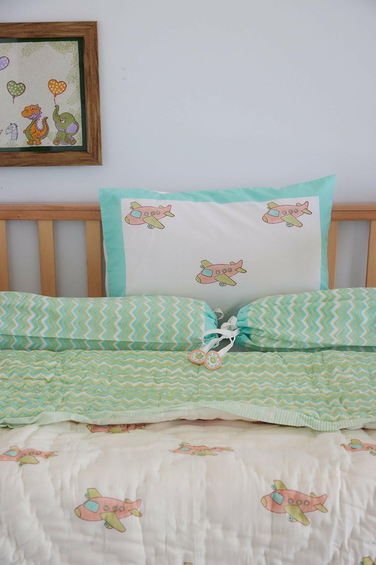 Baby Boeing Cot Set