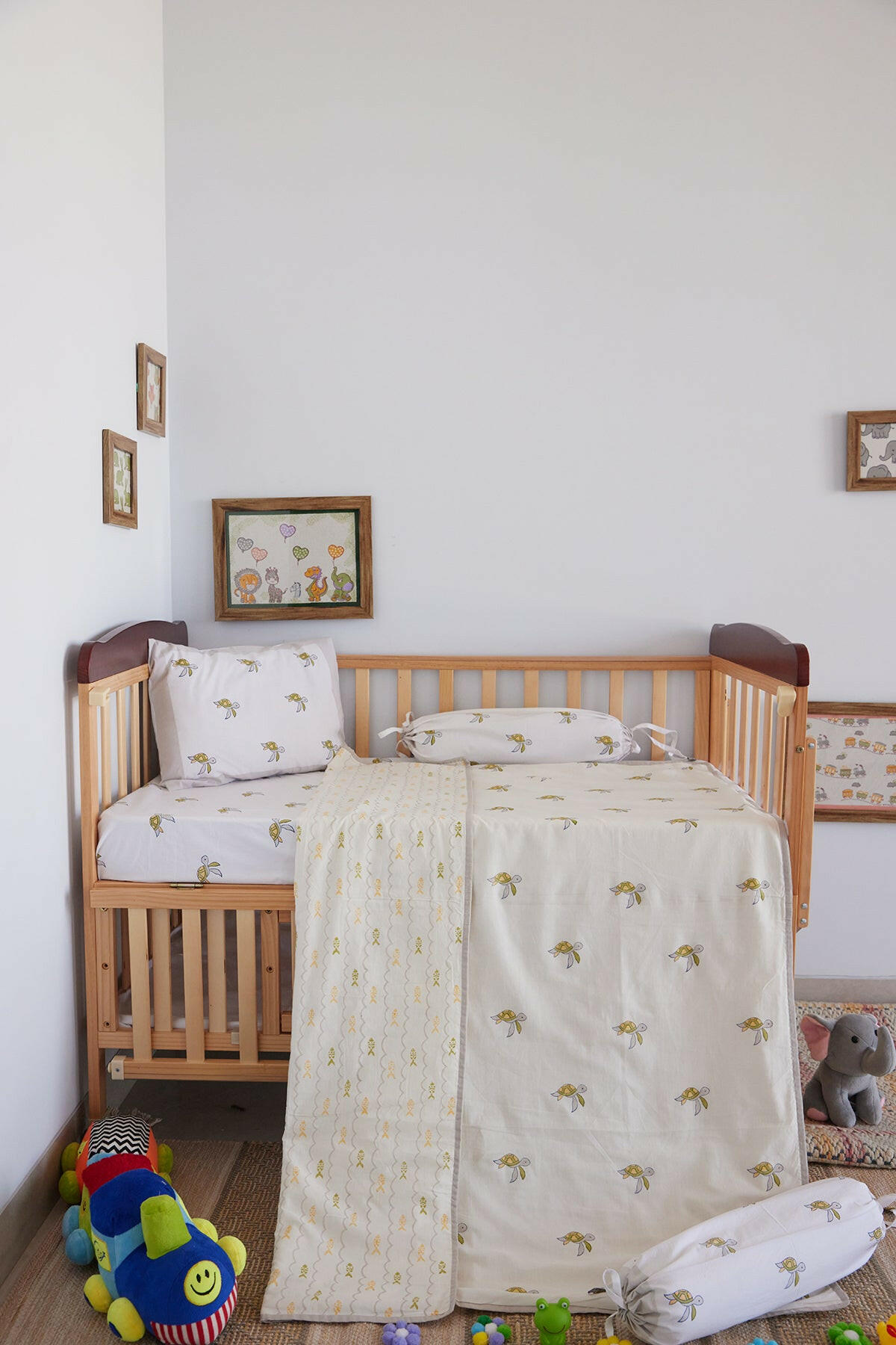 Tiny Turtle Cot Set
