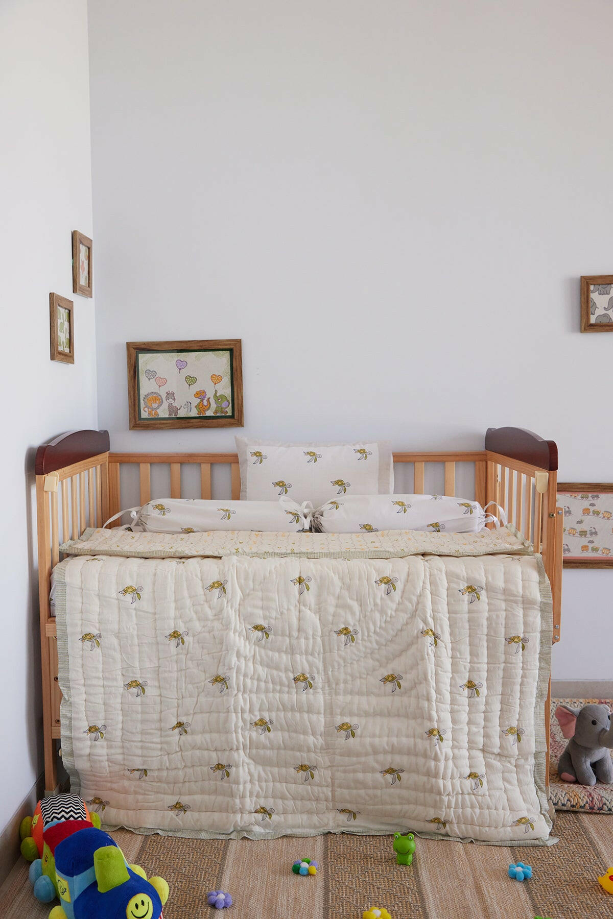 Tiny Turtle Cot Set